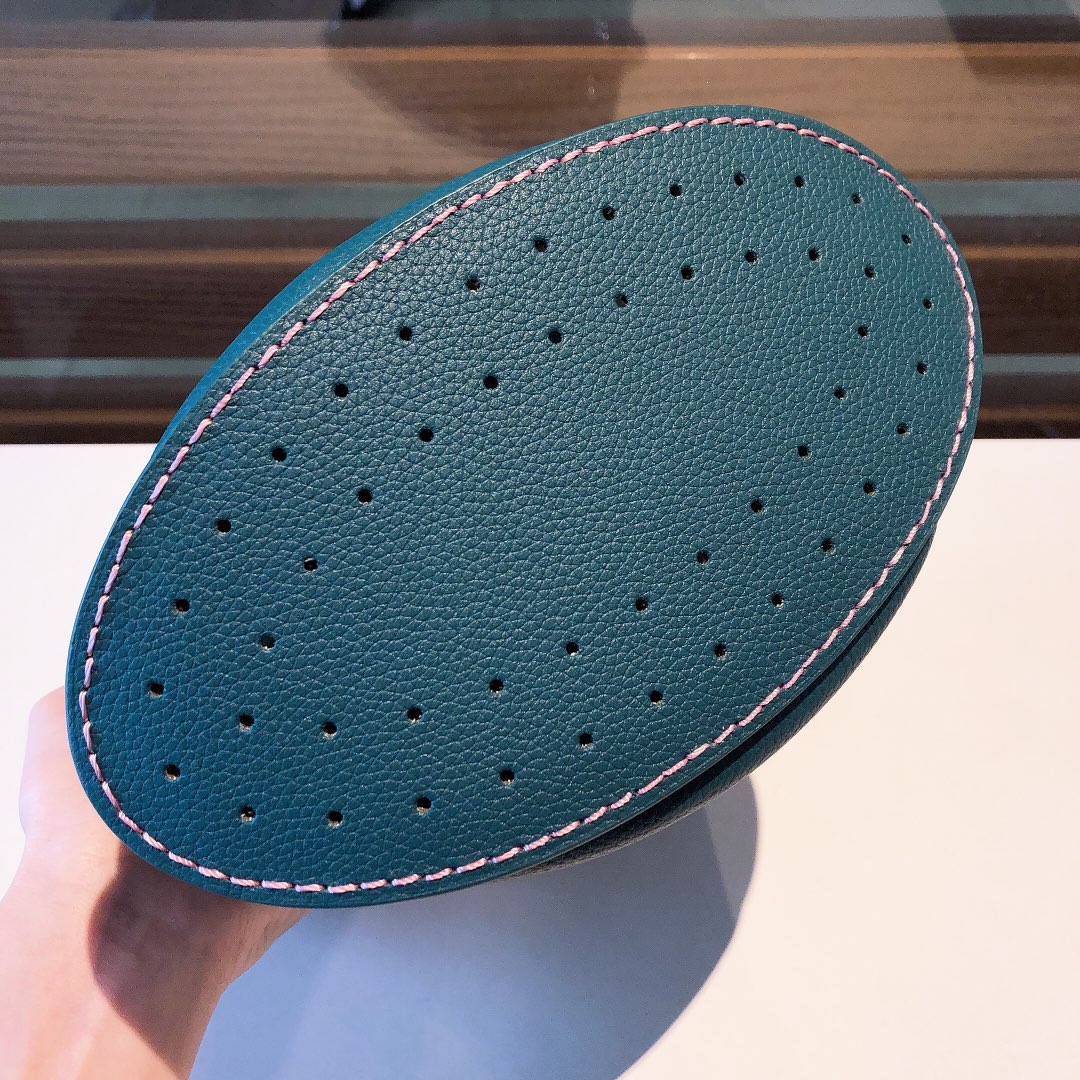 델보 팽 미니 버킷 크로스백